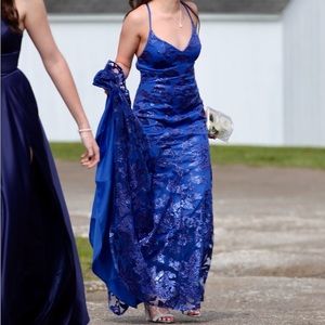 JJ’s House Trumpet/Mermaid V-Neck Sweep Train Sequin Prom Dress With Sequins